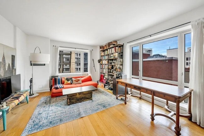 Building Photo - 1280 Fifth Avenue