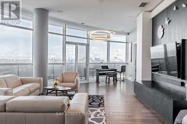 Photo du bâtiment - 80-LPH80 Marine Parade Dr