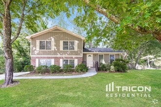 Building Photo - 2561 Falcon Ridge Dr SW