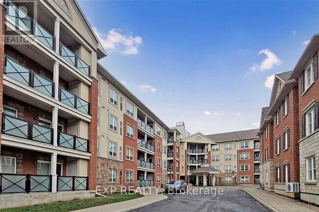 Building Photo - 60 Mendelssohn St