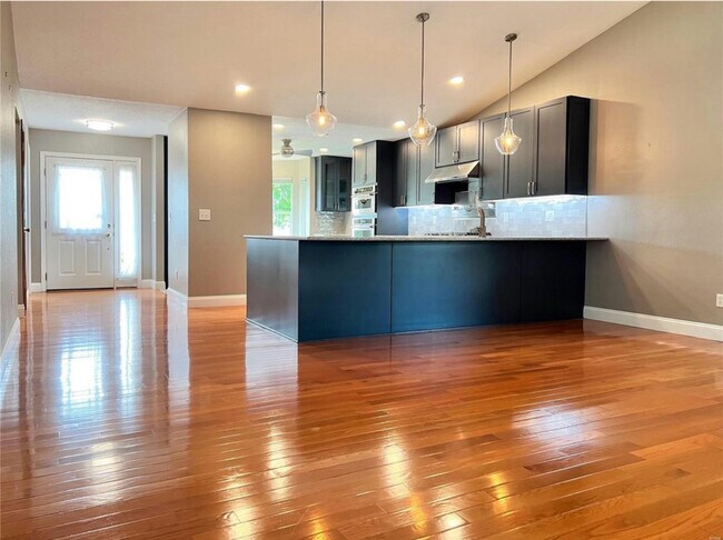 Building Photo - 440 Longleaf Ct