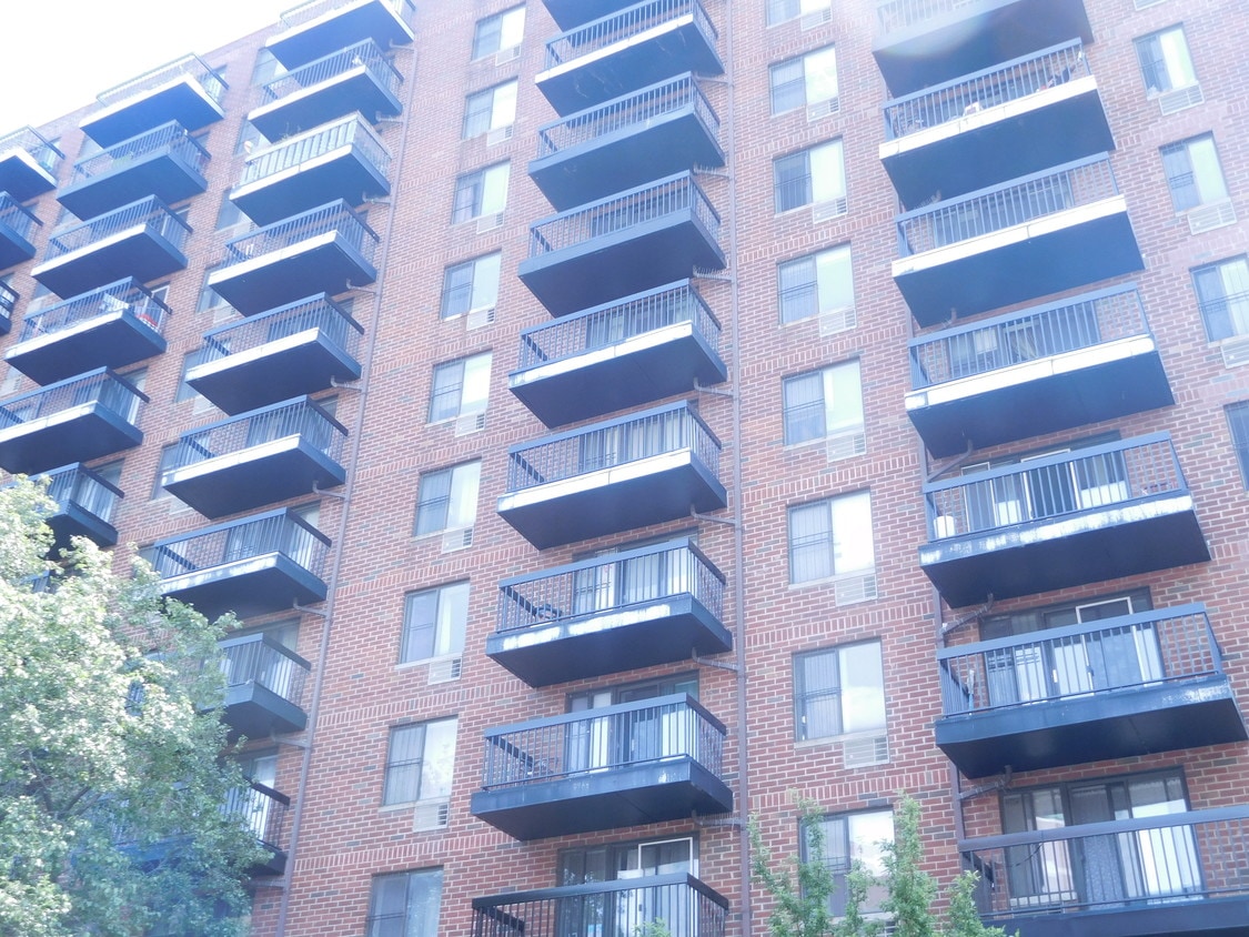 Primary Photo - 14016 34th Ave