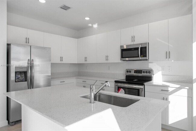Foto del edificio - 28617 SW 133rd Pl