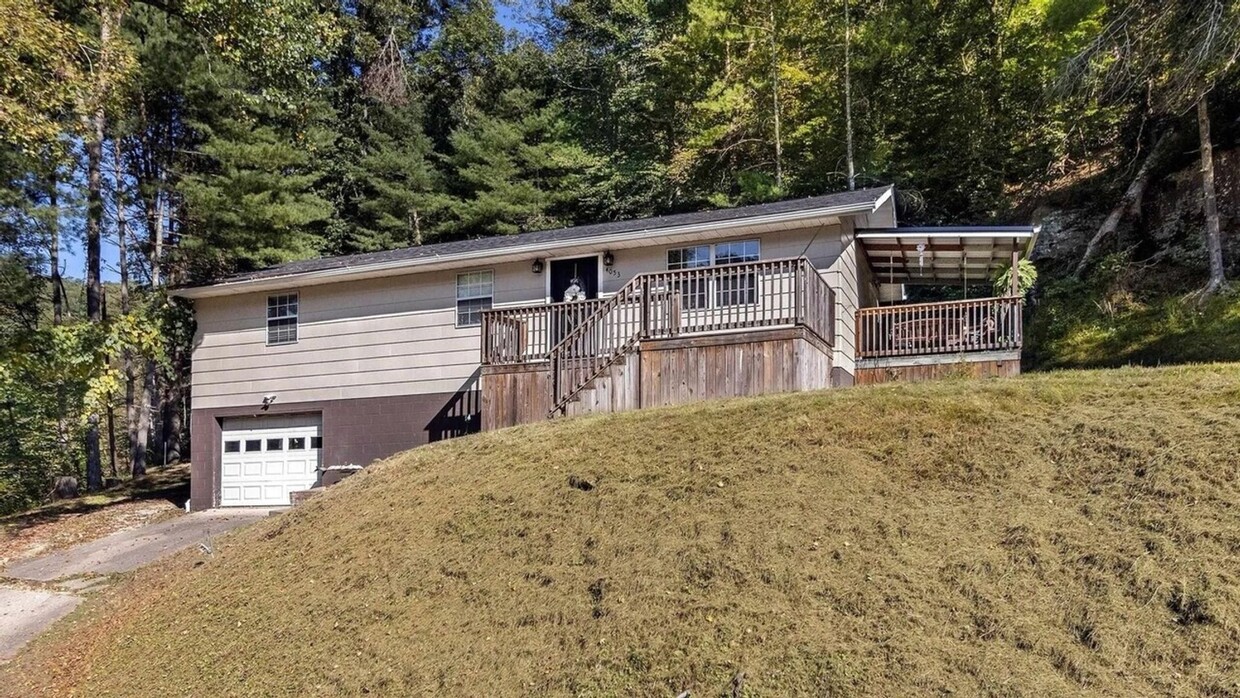 Foto principal - Charming 3BR House in Ona