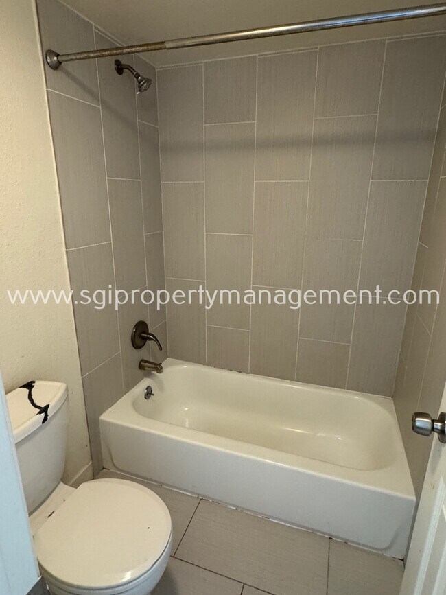 Foto del edificio - 3828 N 32nd St