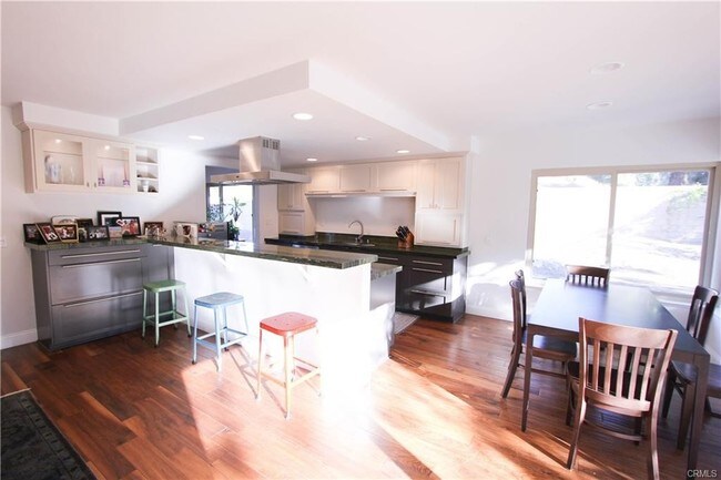 Foto del edificio - 2290 Forbes Ave