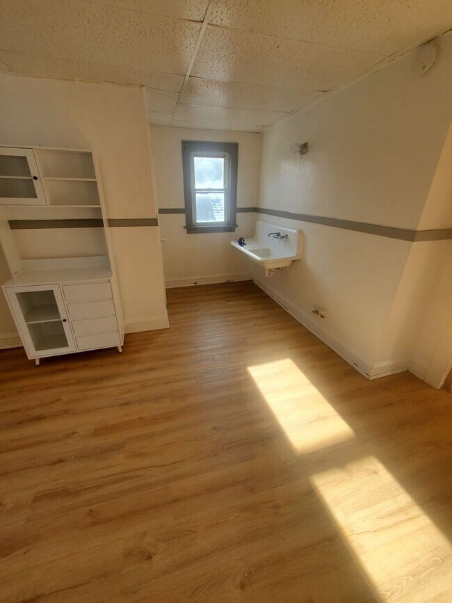 Foto del edificio - 2712 N 44th St. (Duplex)