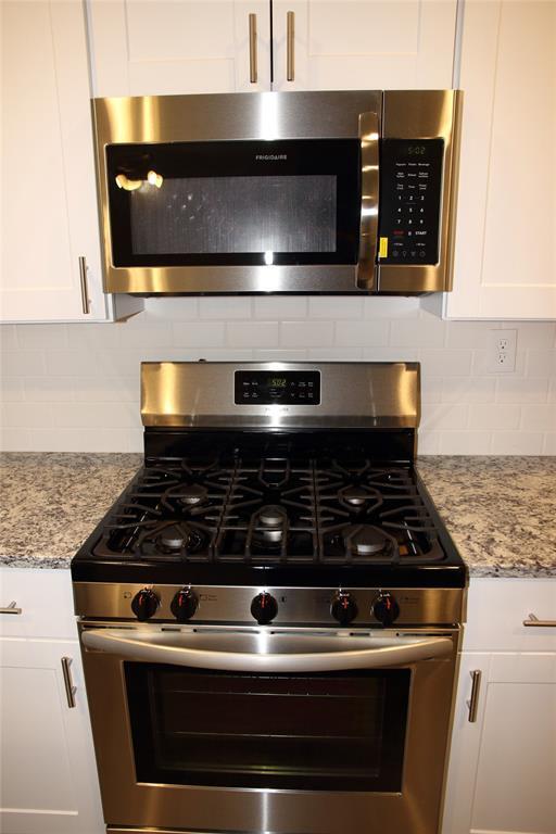 Foto del edificio - 20811 Acorn Valley Dr