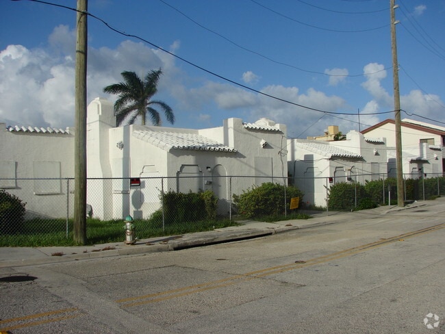 Foto del edificio - 347 Madison St