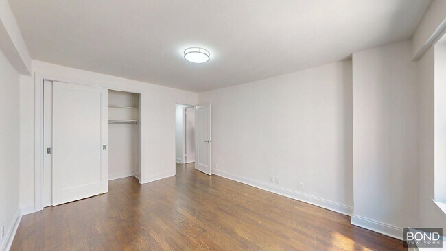 Building Photo - 405 E 56th St