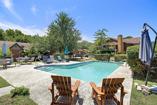 Building Photo - 1601 Faro Dr