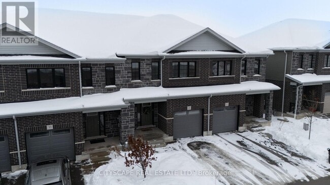 Building Photo - 35 Woodedge Cir