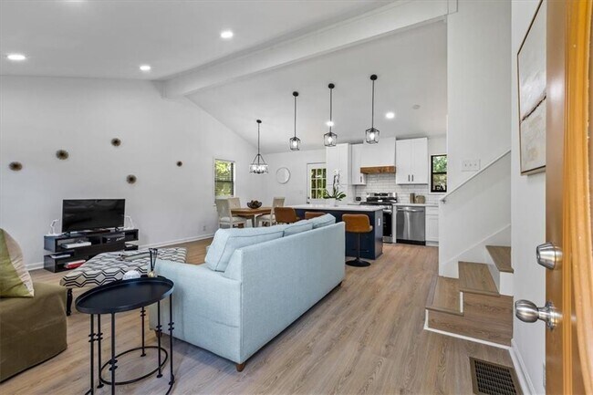 Foto del edificio - 4286 Jones Ct