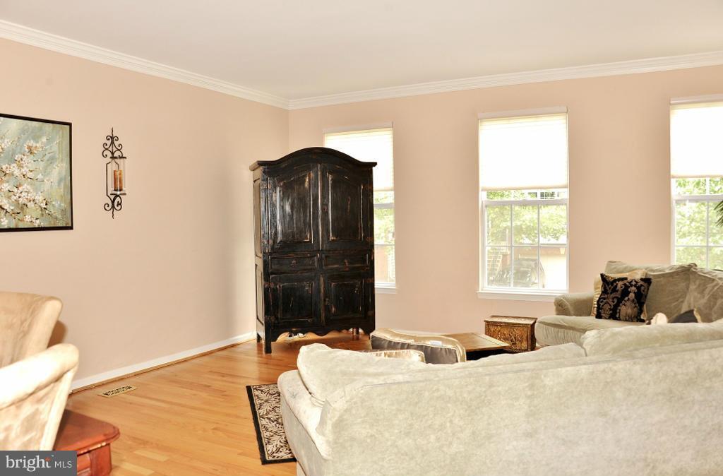 Primary Photo - 5301 Jesmond St