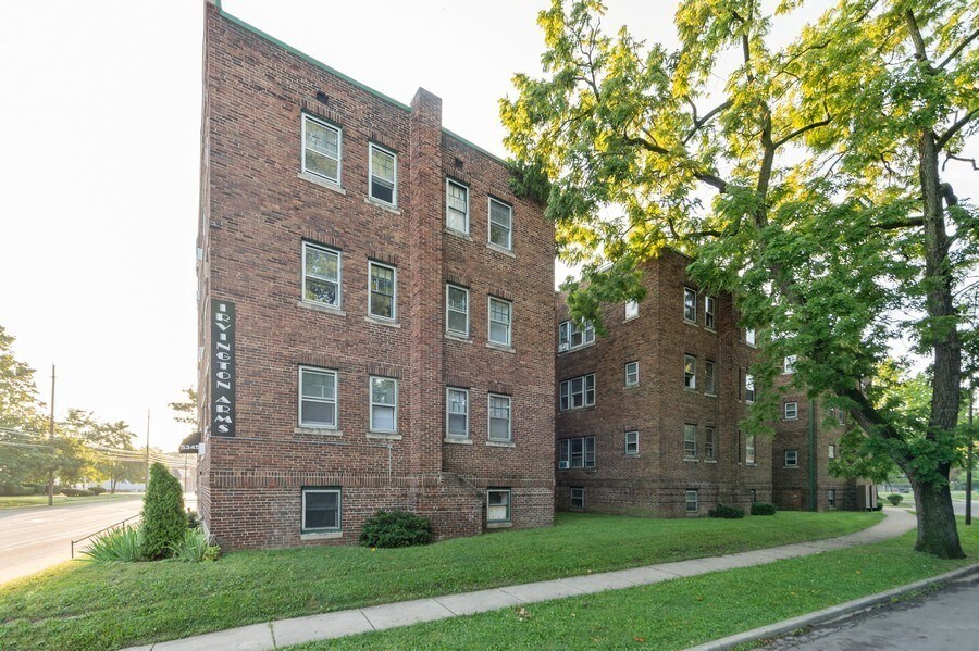 Irvington Arms Apartments in Indianapolis, IN