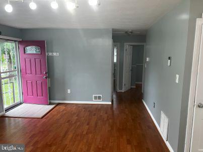 Foto del edificio - 2521 Newglen Ave