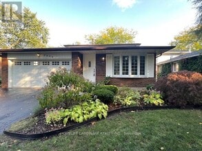 Building Photo - 2086 Thornlea Dr