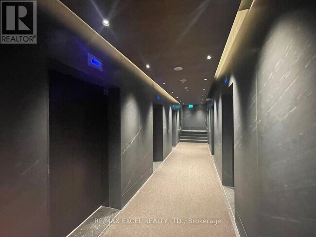 Photo du bâtiment - 8 Interchange Wy