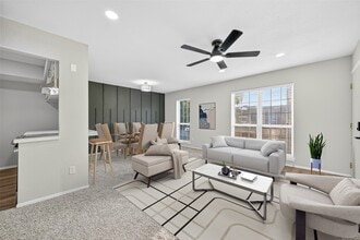 Building Photo - 6410 Del Monte Dr