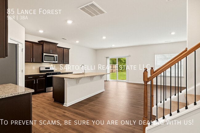 Foto del edificio - 85 Lance Forest Rd