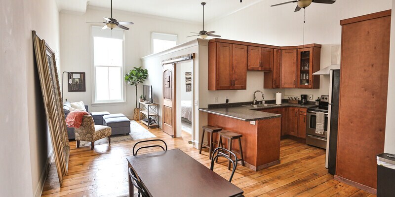 Foto principal - 1005 16th Ave