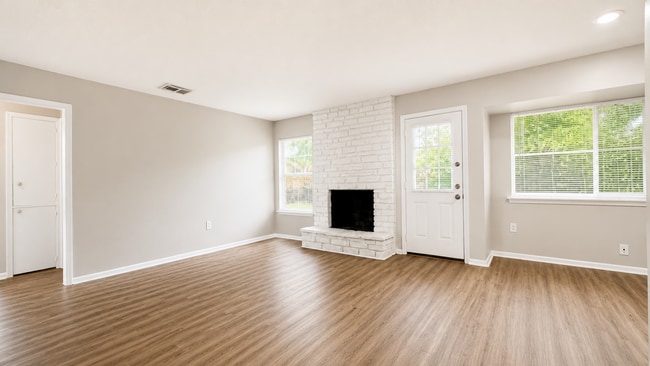 Building Photo - Charming 3 bedroom, 1 bath single-story home in Northeast San Antonio!