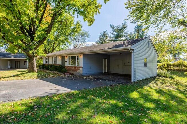 Building Photo - Fantastic 3bd/1.5ba home! Let yourself in!