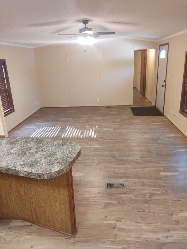 Foto del edificio - 911 West Ave