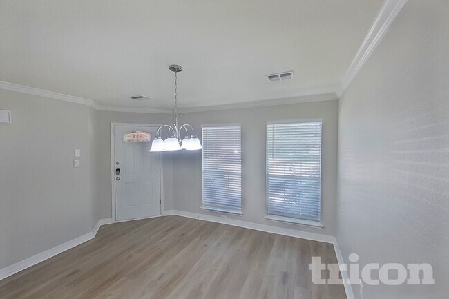 Foto del edificio - 5646 Hunters Bend Ln