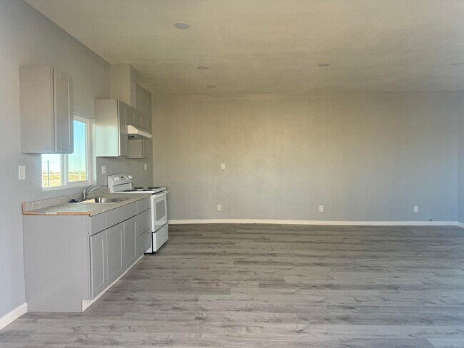 Foto del edificio - 2405 Monterey Ave