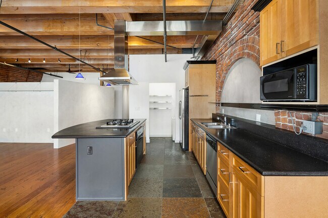 Building Photo - 210 3rd Ave S
