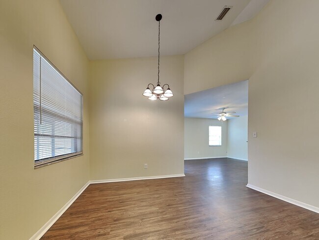 Building Photo - 10109 Cornerstone Pl
