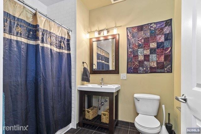 Building Photo - 2 br, 2 bath Condo - 105-107 Broad St Apt 201