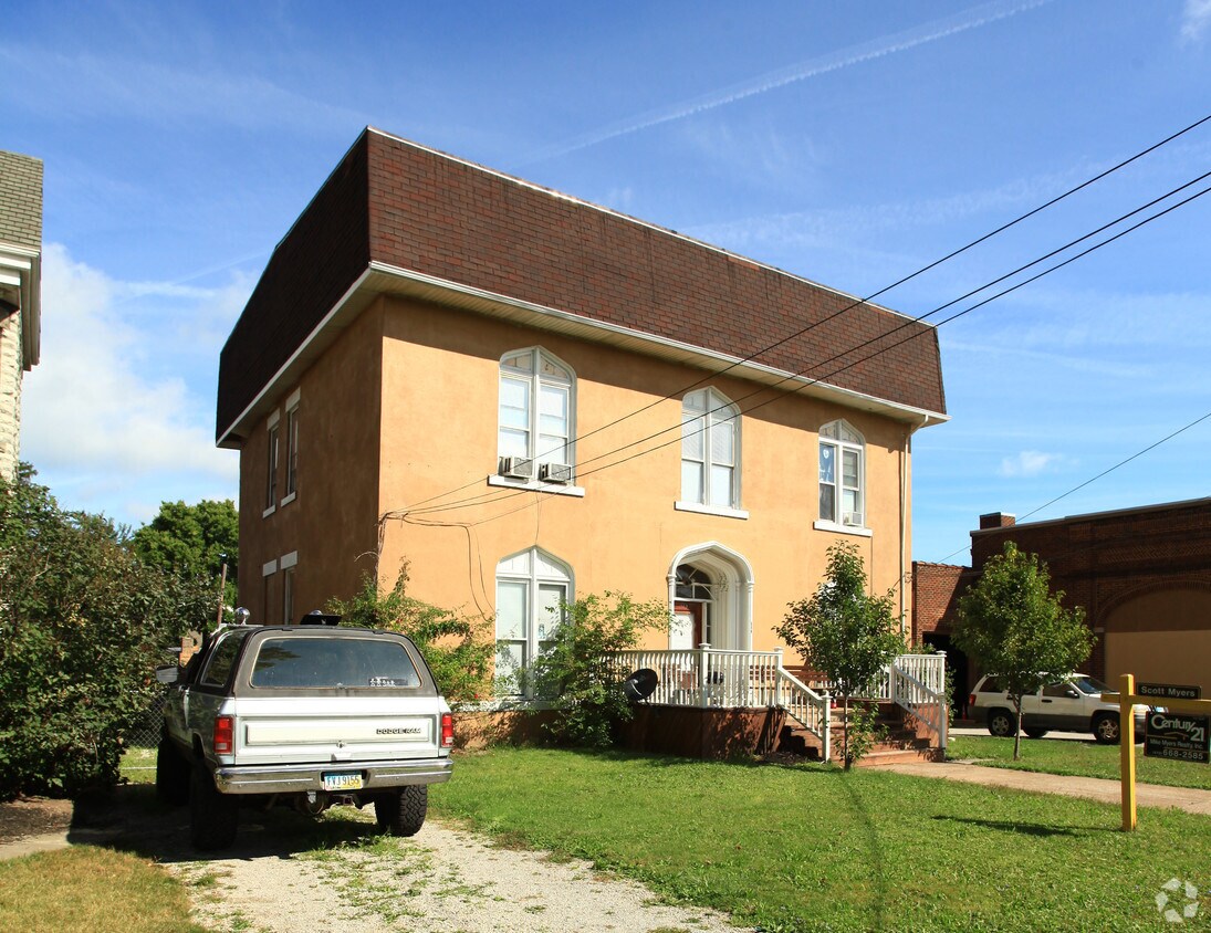 Building Photo - 803 W Washington St