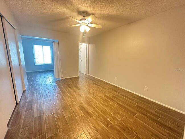 Building Photo - 2256 Philippine Dr