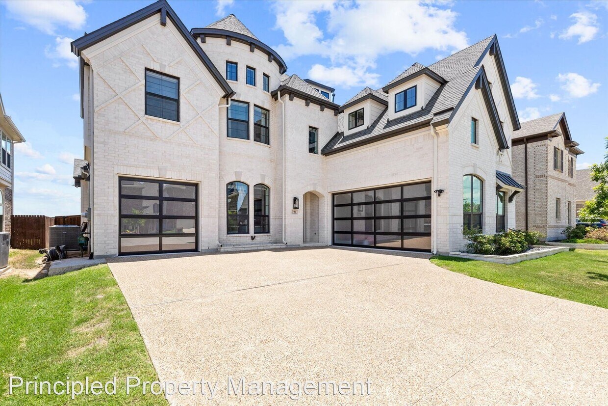 Foto principal - 5 br, 5 bath House - 721 Yarrow Street