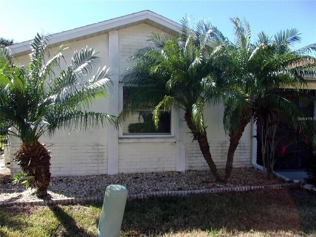 Foto del edificio - 1819 Atrium Dr