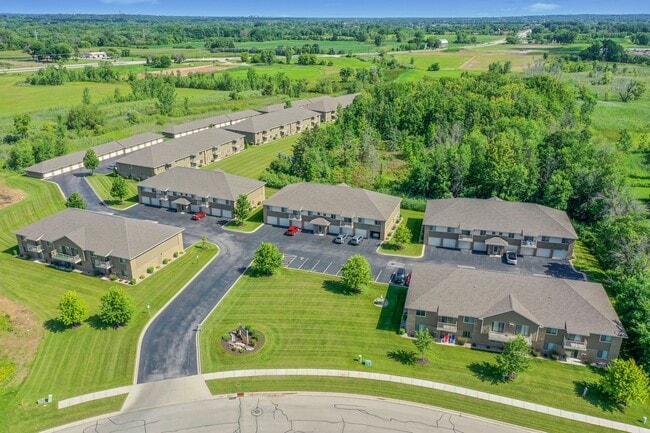 Building Photo - Woodland Estates