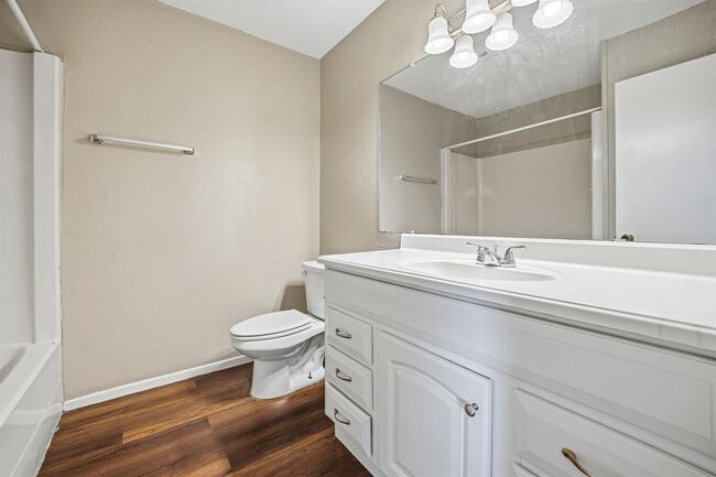 Building Photo - 5202 Nuckols Crossing Rd