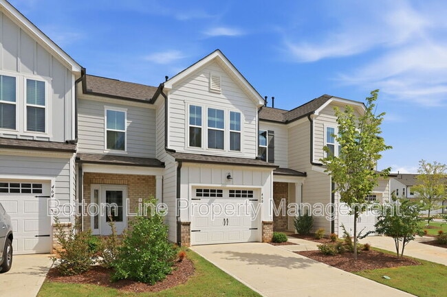 Building Photo - 460 Glen Clova Dr