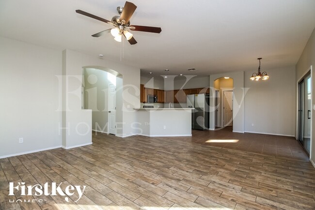 Building Photo - 3526 W Monte Way