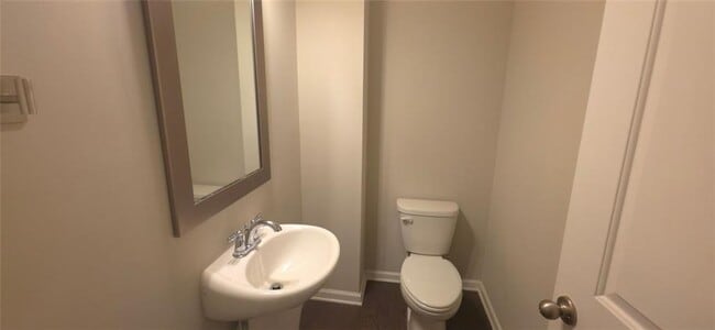 Foto del edificio - 107 Greenfield Dr