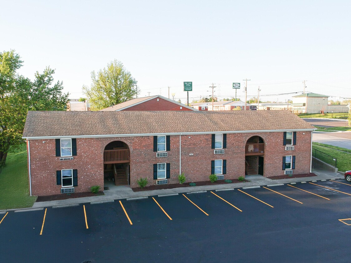 Foto principal - 144 S Killarney Ln