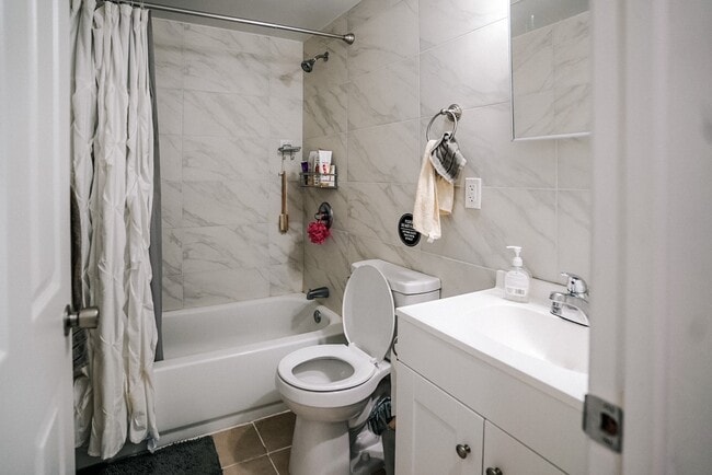 Building Photo - 4055 Spruce St