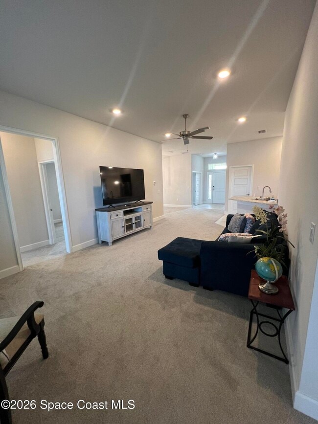 Building Photo - 1843 Middlebury Drive