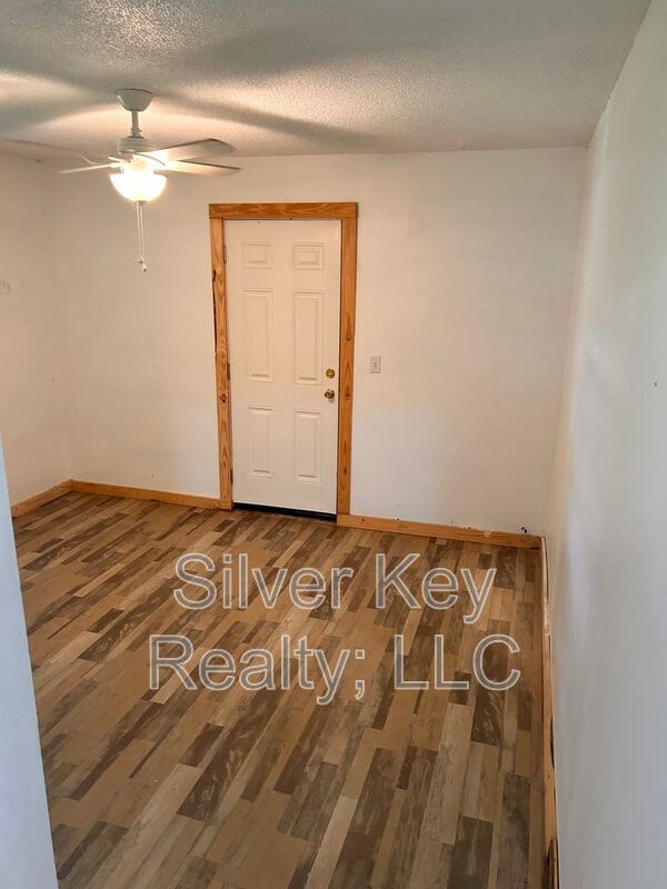Building Photo - 115 Burdett Rd