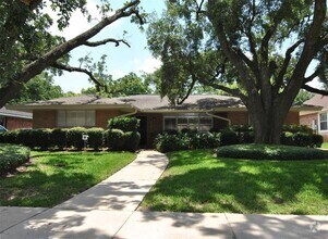 Building Photo - 3519 Latma Dr