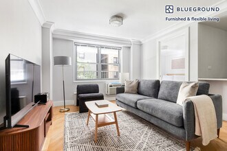 Building Photo - 50 W 97th St