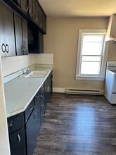 Building Photo - 1715 N Main St