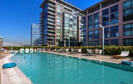 Foto del edificio - 1155 S Grand Ave